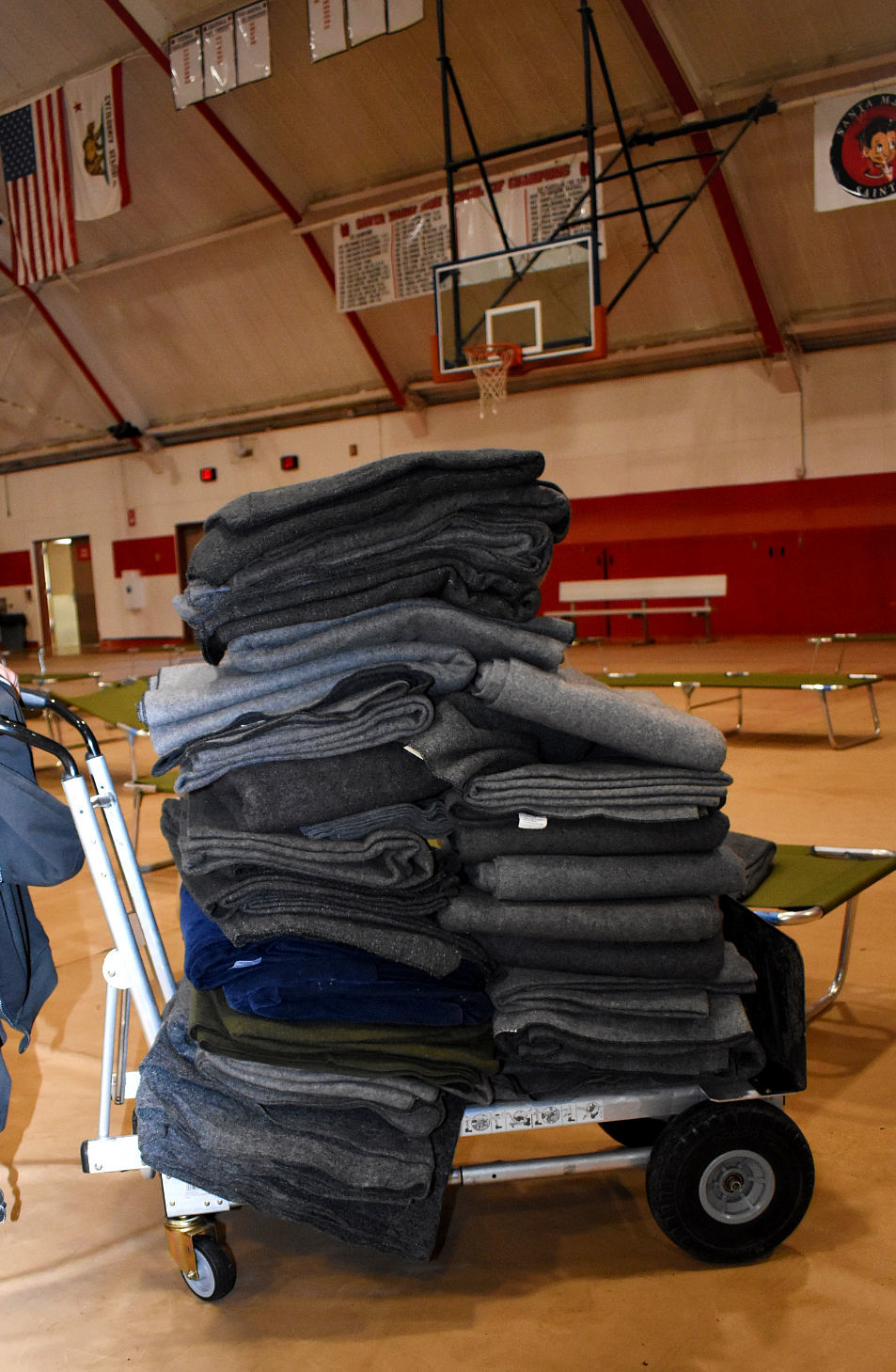 032220 Coronavirus SMHS Homeless shelter06.jpg